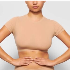Skims Women's Tan Crop Top